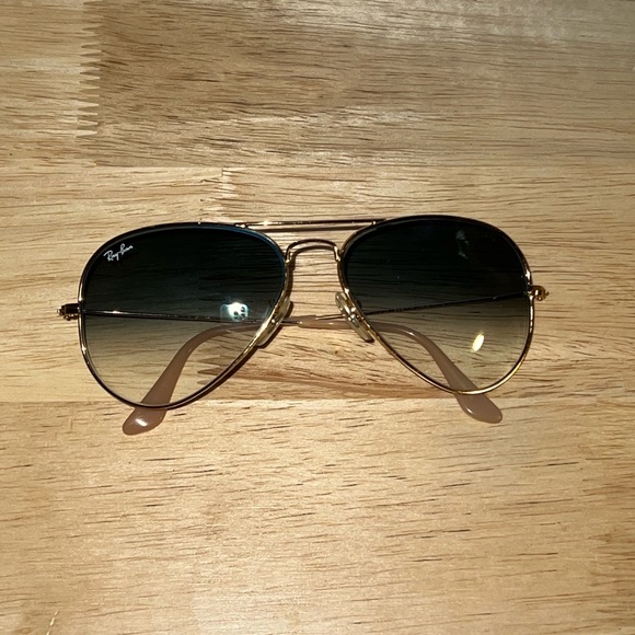Ray Ban Aviator Blue Gradient Sunglasses - Picture 3 of 9
